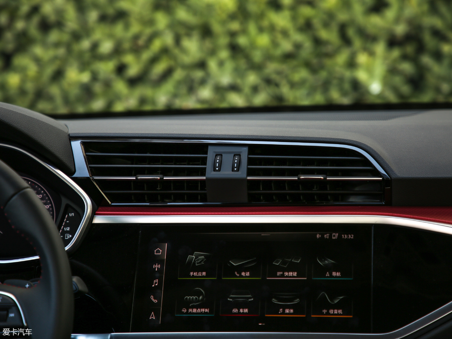 2019?yun)WQ3 45 TFSI  quattroA(dng)