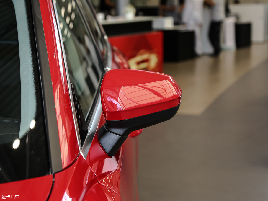 2019WQ3 40 TFSI  quattrorЄӸ