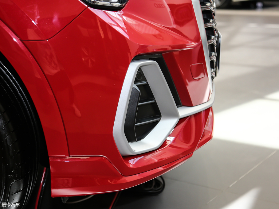 2019WQ3 40 TFSI  quattrorЄӸ