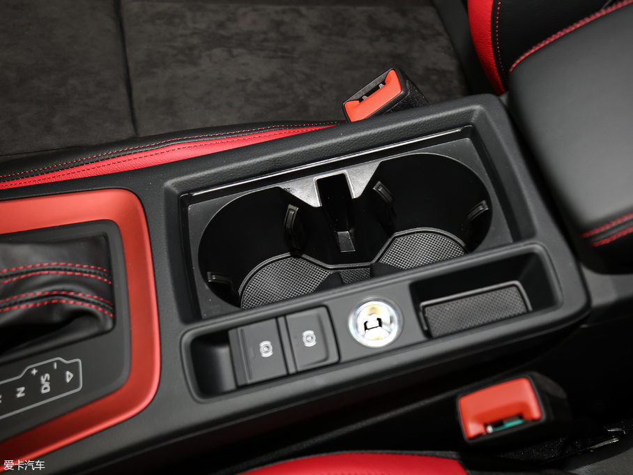 2019WQ3 40 TFSI  quattrorЄӸ