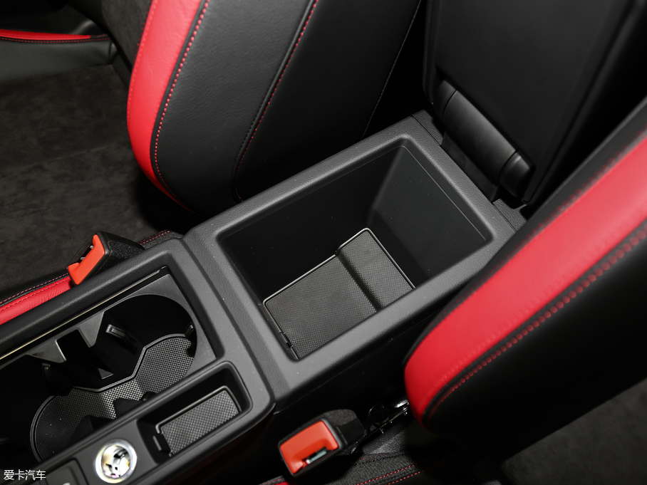 2019WQ3 40 TFSI  quattrorЄӸ