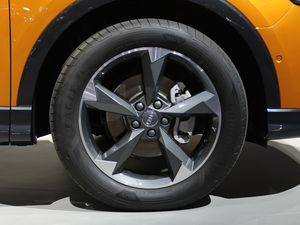 201945 TFSI  quattroAӸ ݆Ȧ