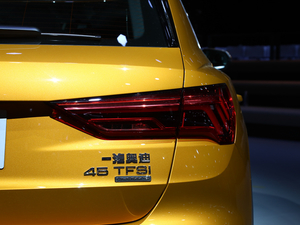 201945 TFSI  quattroAӸ β