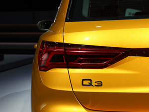 201945 TFSI  quattroAӸ ^