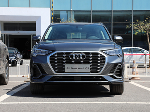 201945 TFSI  quattroAӸ ǰ