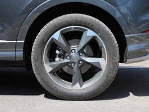 201945 TFSI  quattroAӸ ݆Ȧ