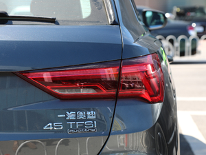 201945 TFSI  quattroAӸ β