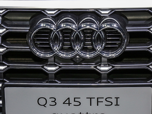 201945 TFSI  quattroAӸ ^