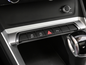 2019款35 TFSI 进取致雅型 中控区