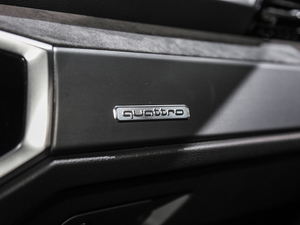 2019款45 TFSI  quattro豪华动感型 中控区
