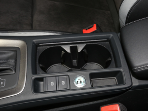 201940 TFSI r(sh)Є(dng) g