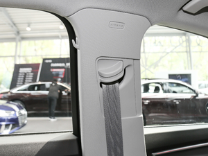 201940 TFSI r(sh)Є(dng) g