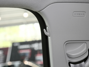 201940 TFSI r(sh)Є(dng) g