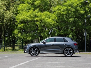 201945 TFSI  quattroAӸ w^