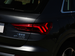 201945 TFSI  quattroAӸ ^