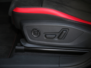 201945 TFSI  quattroAӸ g