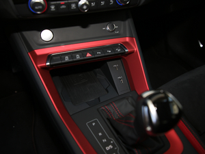 201945 TFSI  quattroAӸ g