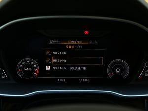 201945 TFSI  quattroAӸ п؅^