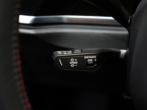 201945 TFSI  quattroAӸ п؅^