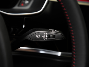 201945 TFSI  quattroAӸ п؅^