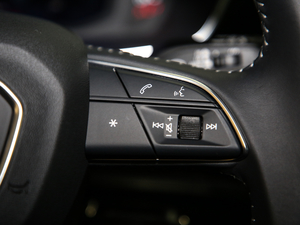 2019款35 TFSI 进取动感型 中控区