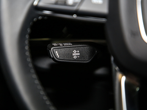 2019款35 TFSI 进取动感型 中控区