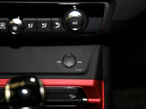 201940 TFSI  quattror(sh)Є(dng) п؅^(q)