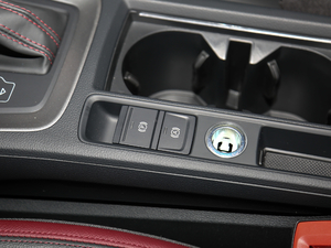 2019款35 TFSI 时尚致雅型 驻车制动器
