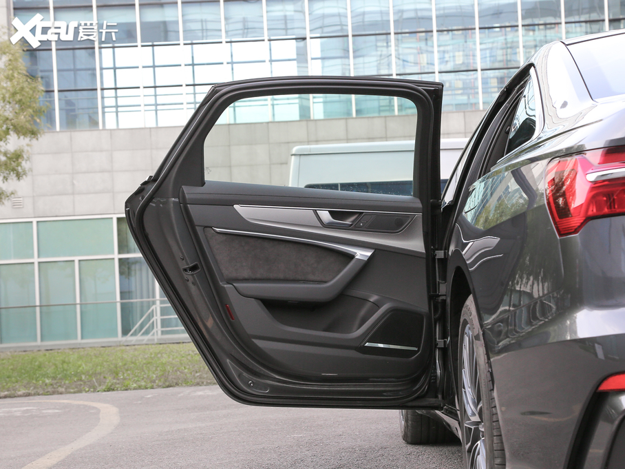 2020WA6LԴ 55 TFSI e quattro