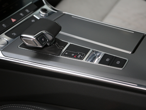 202055 TFSI e quattro п؅^