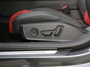 202055 TFSI e quattro {{