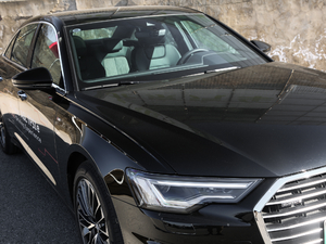 202055 TFSI e quattro (x)(ji)^