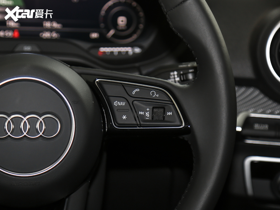 2019?yun)WQ2L e-tron 