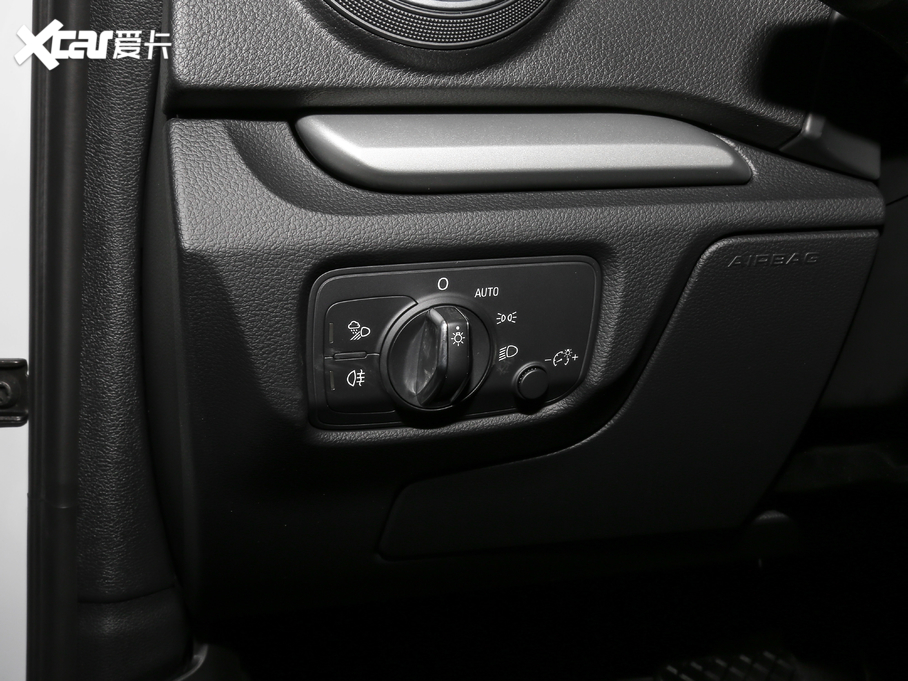 2020WA3 Sportback 35 TFSIM(jn)ȡ VI