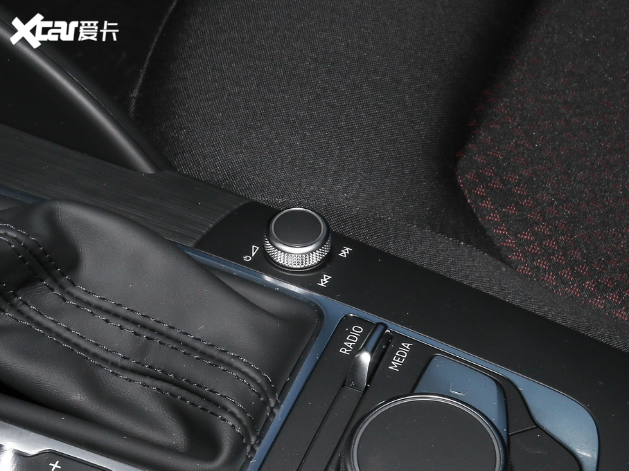 2020?yun)WA3 Sportback 35 TFSIM(jn)ȡ (gu)VI