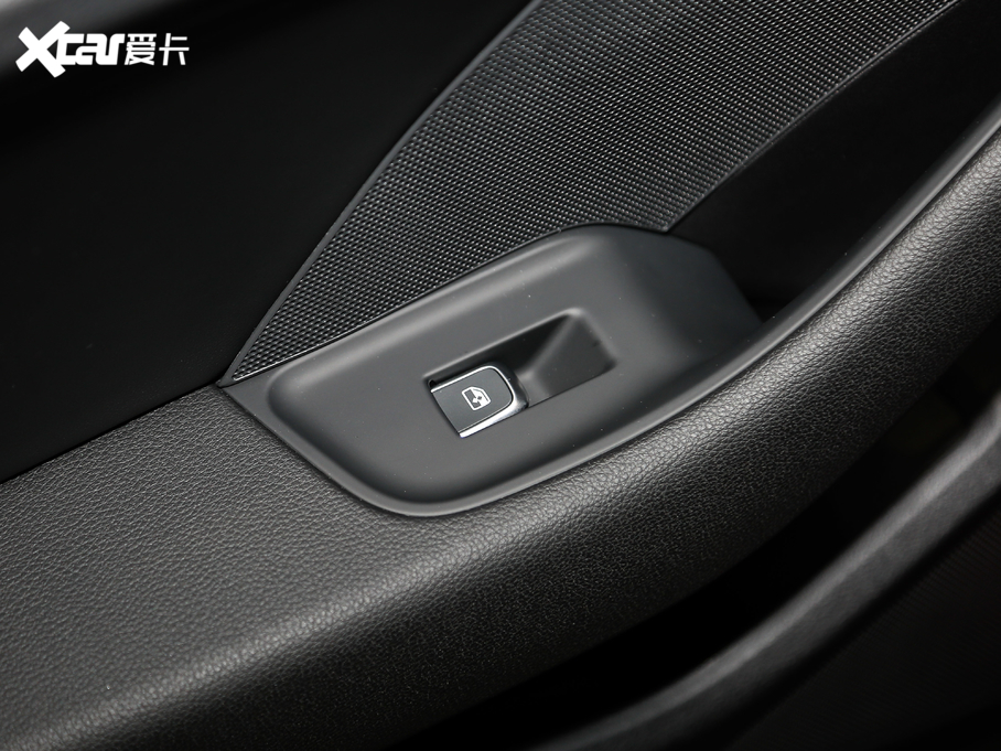 2020WA3 Sportback 35 TFSIL VI