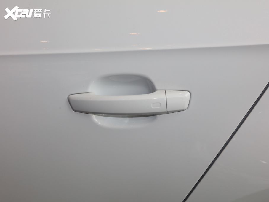 2020WA3 Sportback 35 TFSI Mȡ V