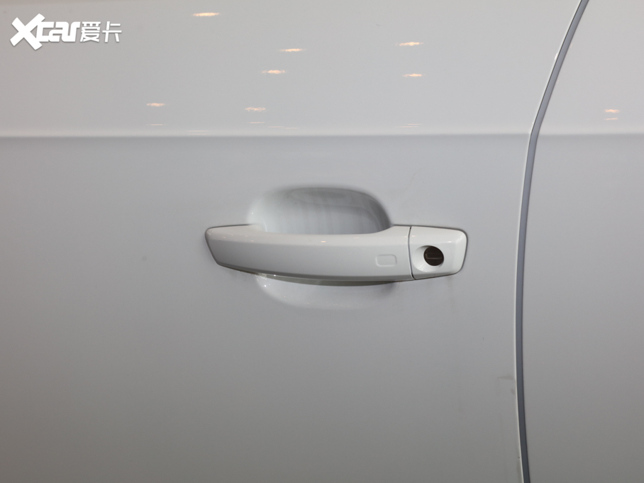 2020WA3 Sportback 35 TFSI Mȡ V