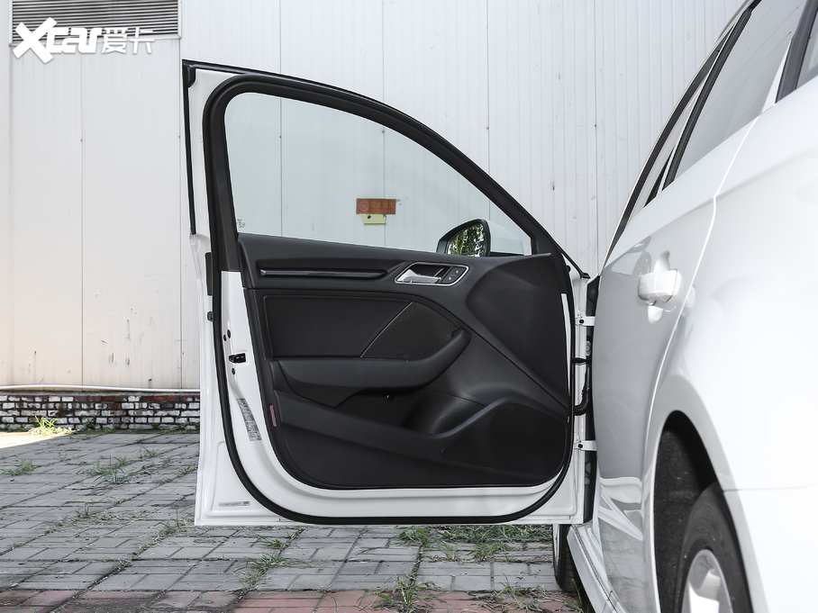 2020WA3 Sportback 35 TFSI r V