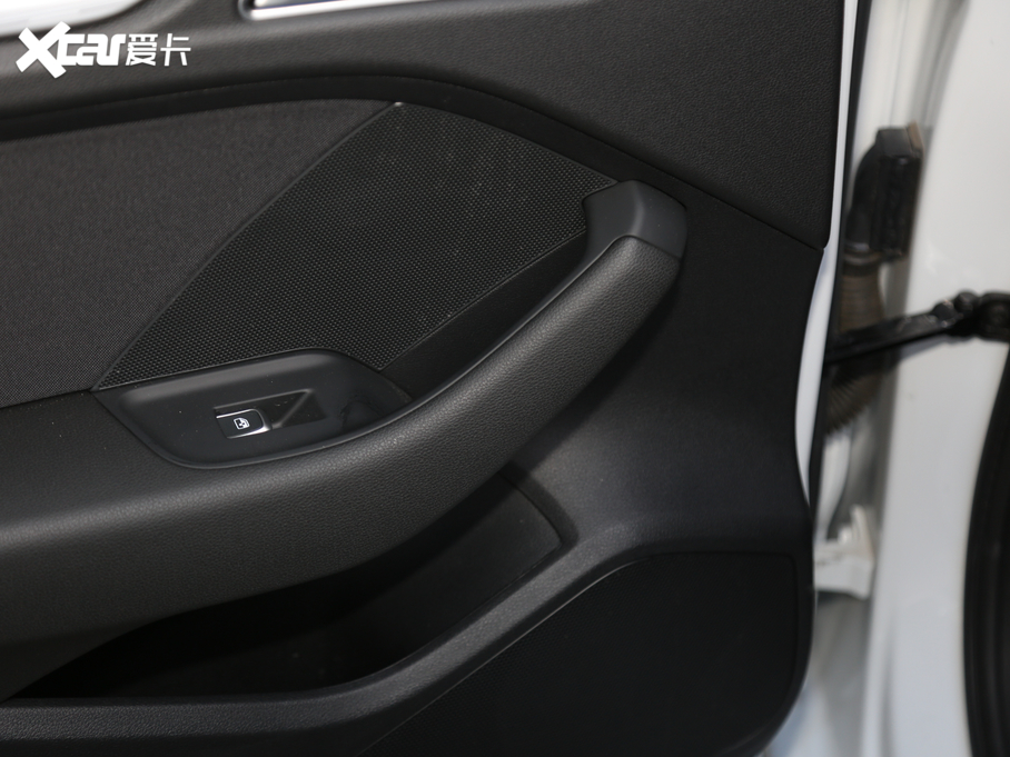 2020��W��A3 Sportback 35 TFSI�\���� ��VI