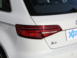 2020Sportback 35 TFSIM(jn)ȡ VI (x)(ji)^