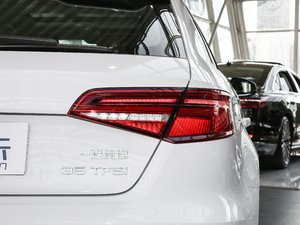 2020Sportback 35 TFSIr VI β