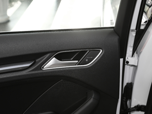 2020Sportback 35 TFSIr VI g