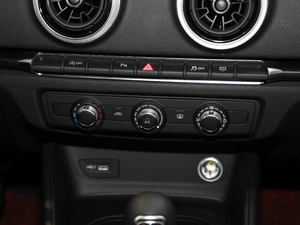 2020Sportback 35 TFSIr VI {{(ji)