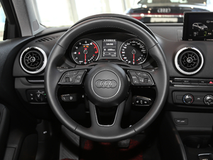 2020Sportback 35 TFSIr VI P