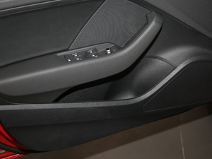 2020Sportback 35 TFSIL VI ǰTg