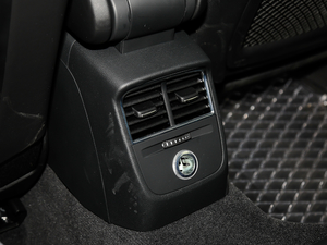 2020Sportback 35 TFSIL VI g