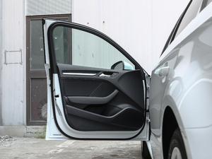 2020Ŀ Sportback 35 TFSIMȡ VI {λ܇T