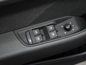 2020Ŀ Sportback 35 TFSIMȡ VI {܇ƅ^	