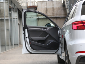 2020Sportback 35 TFSI\ VI {λ܇T